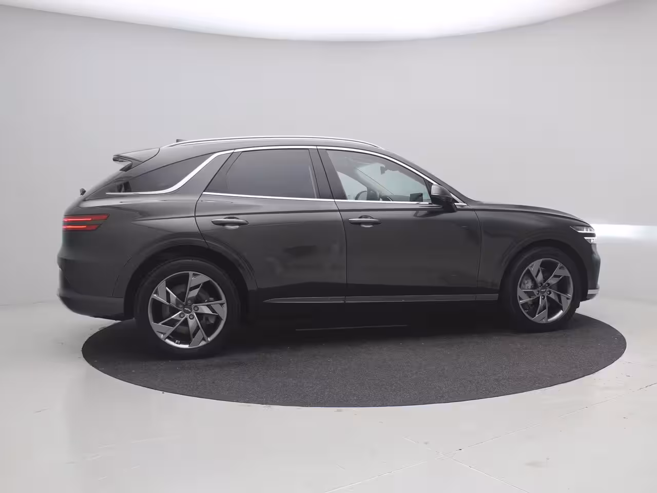 Genesis GV70 Sport Electrified 4WD SOH 100% | Achteruitrijcamera met 360° Surround View | Ambienteverli