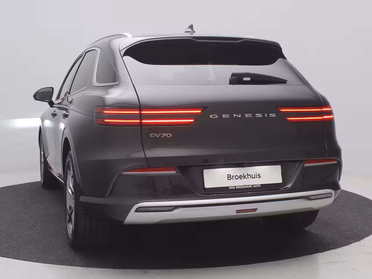 Genesis GV70 Sport Electrified 4WD SOH 100% | Achteruitrijcamera met 360° Surround View | Ambienteverli