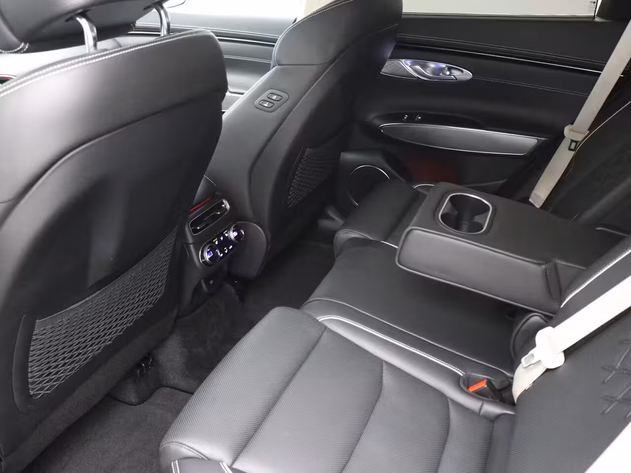 Genesis GV70 Sport Electrified 4WD SOH 100% | Achteruitrijcamera met 360° Surround View | Ambienteverli