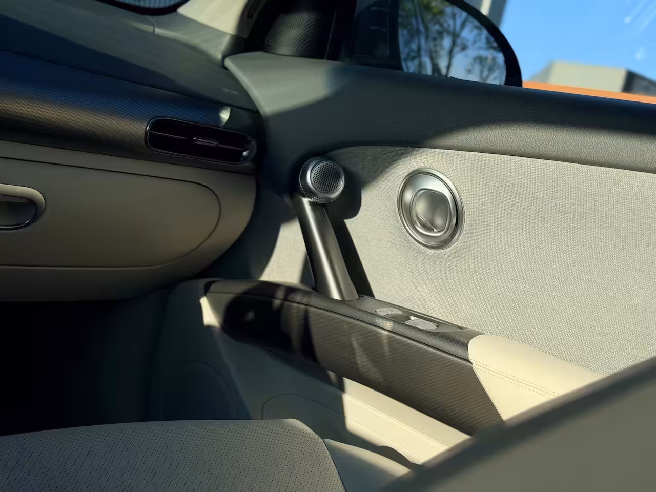 Genesis GV60 AWD SPORT / SOH 99, 4% / 360 Camera / Adaptive Cruise Control / Dynamische Navigatie / App