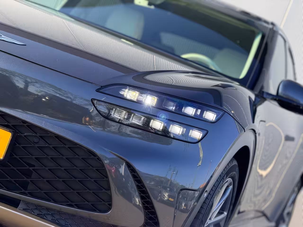 Genesis GV60 AWD SPORT / SOH 99, 4% / 360 Camera / Adaptive Cruise Control / Dynamische Navigatie / App