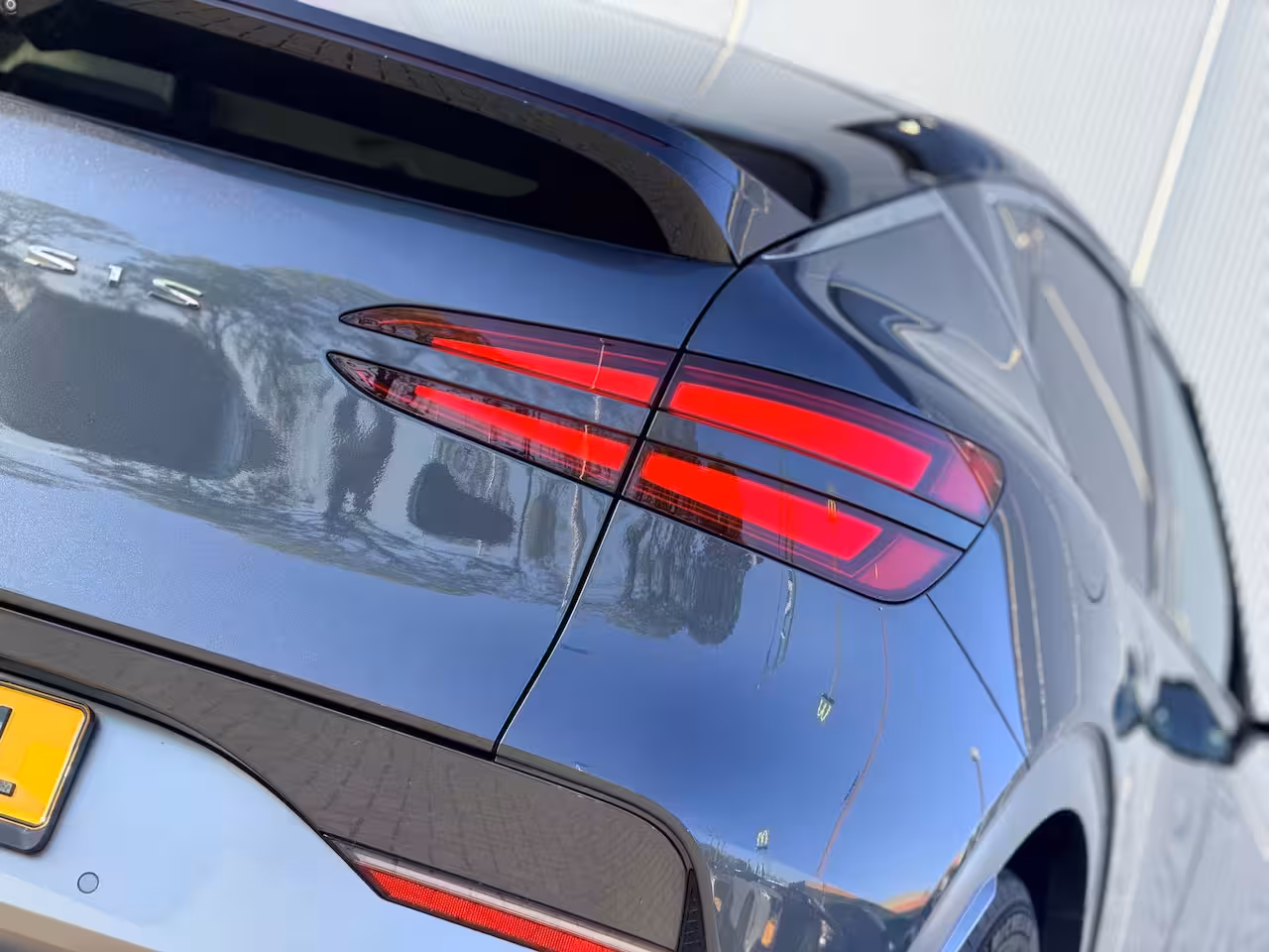 Genesis GV60 AWD SPORT / SOH 99, 4% / 360 Camera / Adaptive Cruise Control / Dynamische Navigatie / App