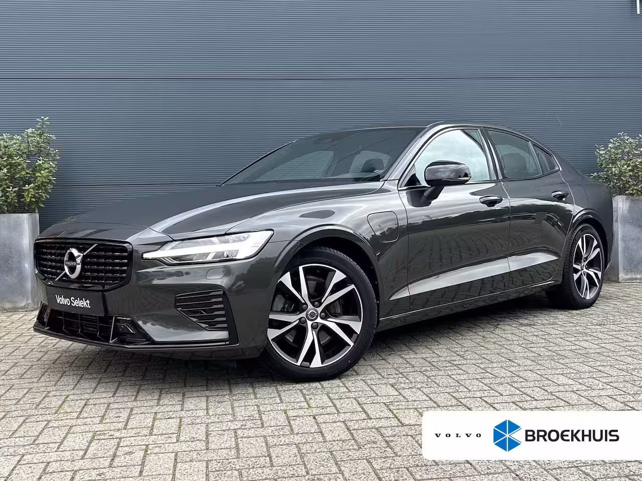 Volvo S60 2.0 Recharge T8 AWD R-Design | Harman/Kardon | SoH 92% | Trekhaak | Memory | Stoel & stuur
