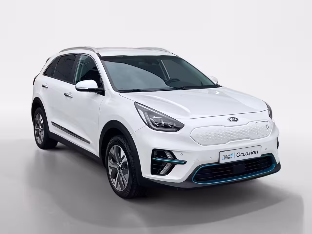 Kia e-Niro ExecutiveLine 64 kWh | SOH 100% | Warmtepomp | Navigatie | Adaptive cruise control | Clima