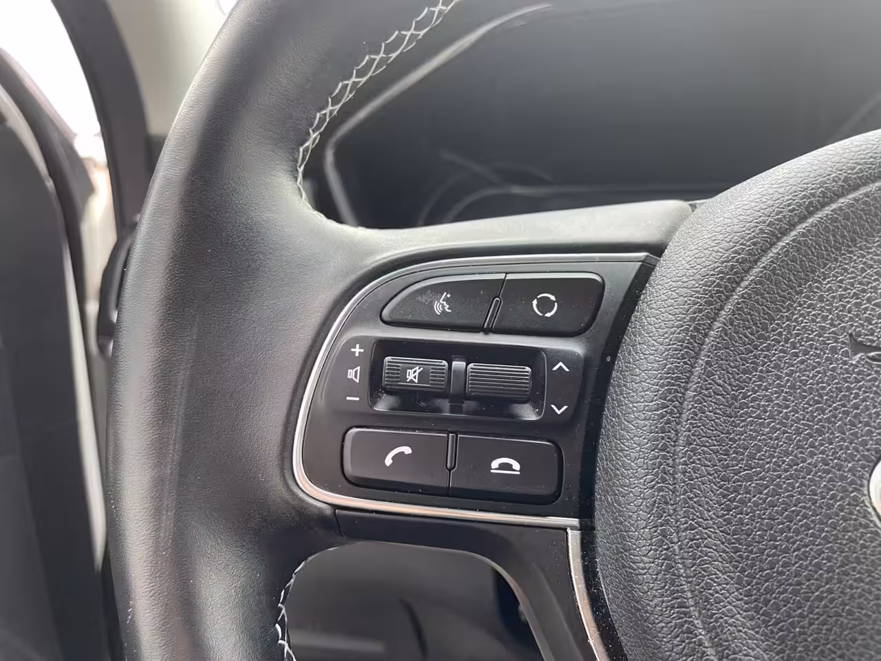 Kia e-Niro ExecutiveLine 64 kWh | SOH 100% | Warmtepomp | Navigatie | Adaptive cruise control | Clima