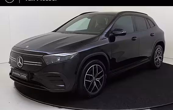 Mercedes-Benz EQA 250 AMG Line 67 kWh Nightpakket / Stoelverwarming / 19'' vijf-dubbelspaaks / Parkeercamera
