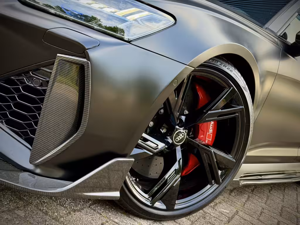 Audi RS6 Quattro DYN+|CARBON|PANO|CERAMIC|B&O|360|SATIN