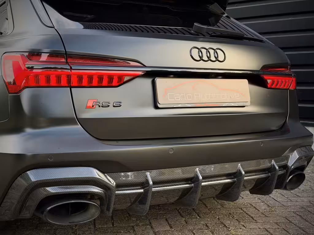 Audi RS6 Quattro DYN+|CARBON|PANO|CERAMIC|B&O|360|SATIN
