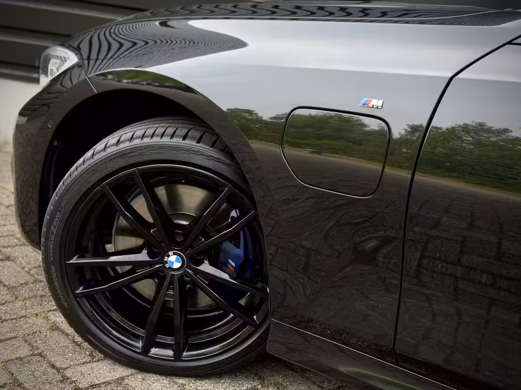 BMW 3-serie Touring 330e M-SPORT LASER|PANO|HUD|360|MEMORY|THAAK VOL