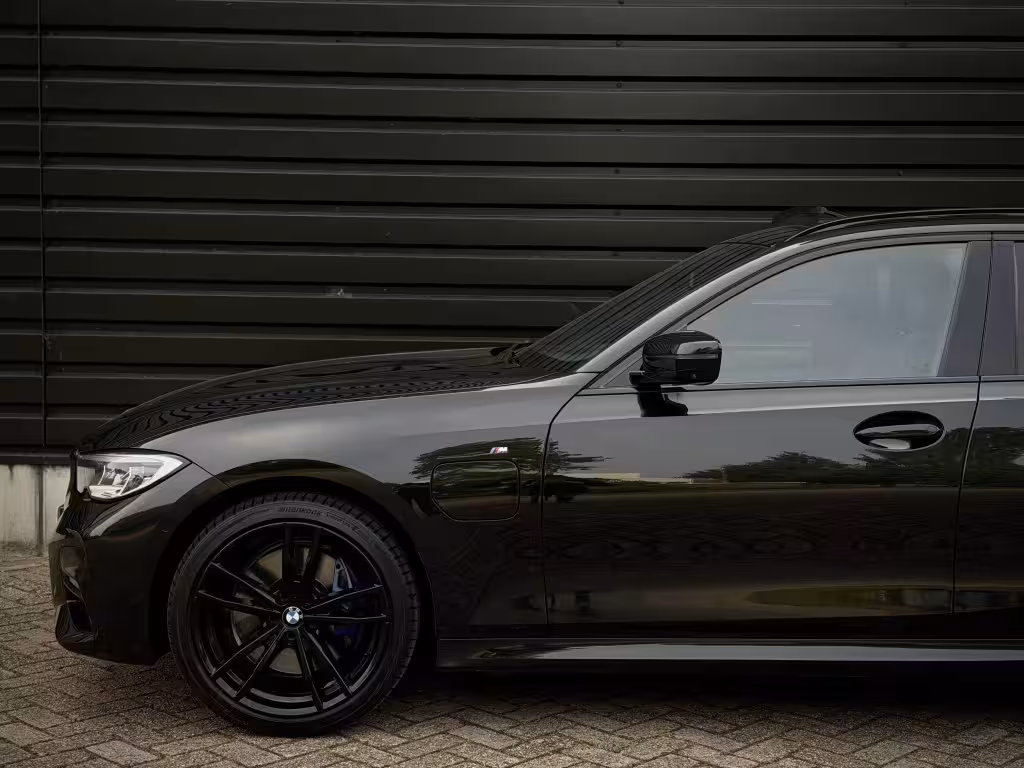 BMW 3-serie Touring 330e M-SPORT LASER|PANO|HUD|360|MEMORY|THAAK VOL