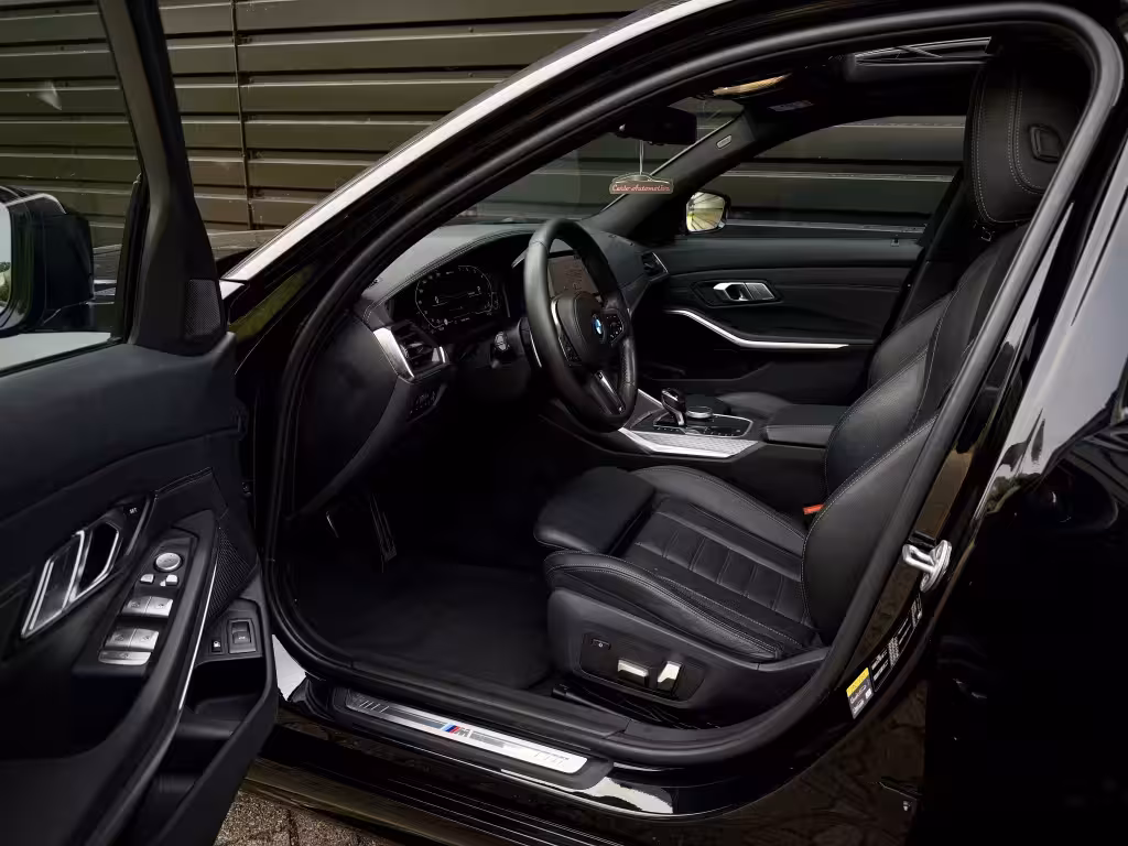 BMW 3-serie Touring 330e M-SPORT LASER|PANO|HUD|360|MEMORY|THAAK VOL