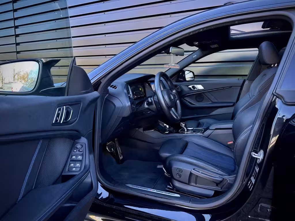 BMW 2-serie Gran Coupé 220i M-PERFORMANCE M235 PANO|KEYLESS|BLINDSPOT|SFEER
