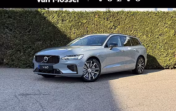 Volvo V60 2.0 T6 Plug-in hybrid AWD Plus Dark
