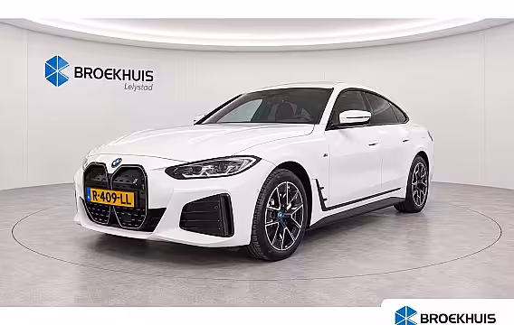 BMW i4 EDRIVE40 84KWH 340PK EXECUTIVE M-SPORT AUTOMAAT SOH 95, 61% / NAVI / LEDER / FULL-LED / CL