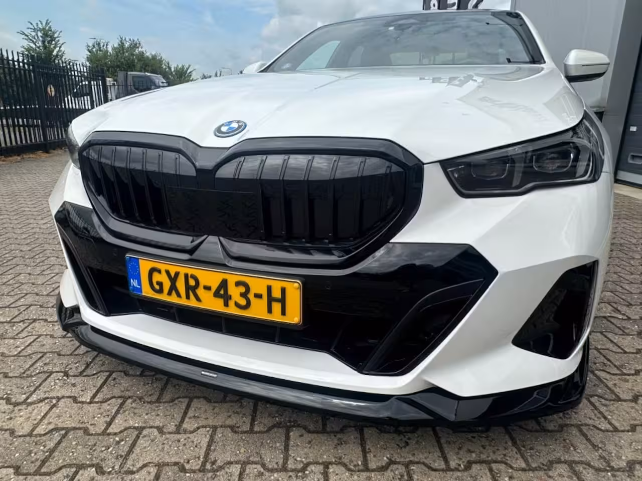 BMW 5-serie 530e X-drive M-Sport bj2024 *Leer *Laser *NL auto *Cruise