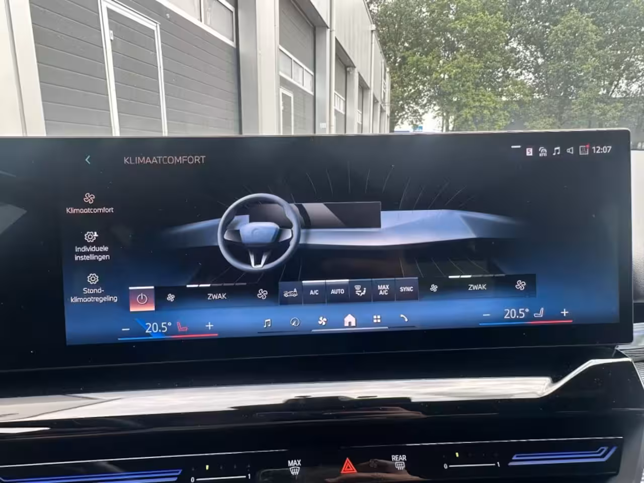 BMW 5-serie 530e X-drive M-Sport bj2024 *Leer *Laser *NL auto *Cruise