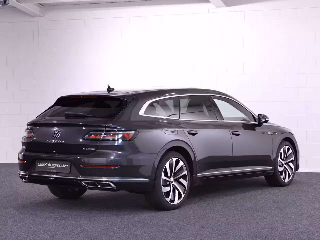 Volkswagen Arteon Shooting Brake 1.4 TSI eHybrid R-Line | Panoramadak | Stoelmassage | Trekhaak