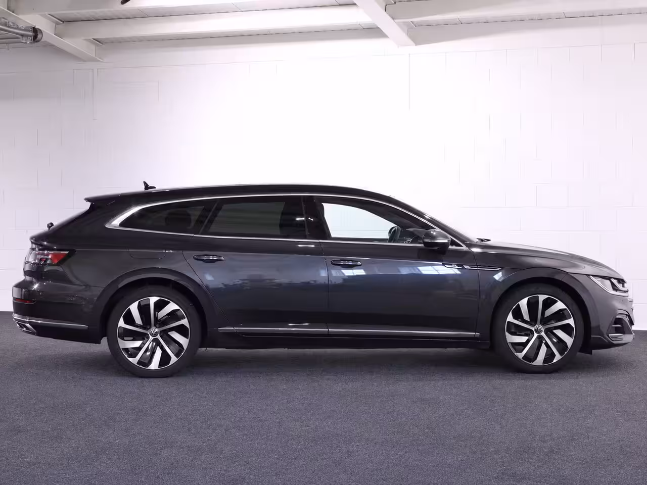 Volkswagen Arteon Shooting Brake 1.4 TSI eHybrid R-Line | Panoramadak | Stoelmassage | Trekhaak