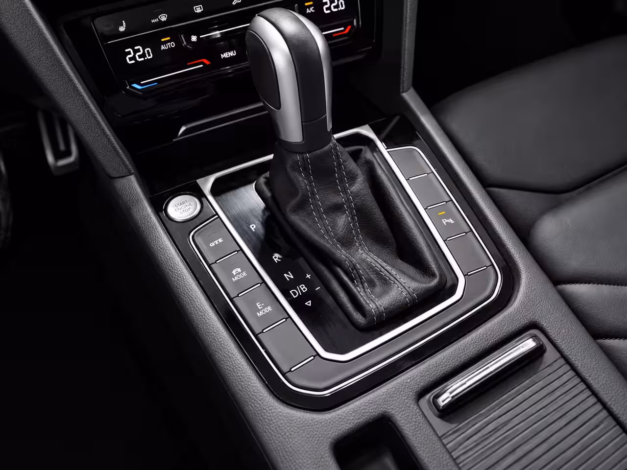 Volkswagen Arteon Shooting Brake 1.4 TSI eHybrid R-Line | Panoramadak | Stoelmassage | Trekhaak