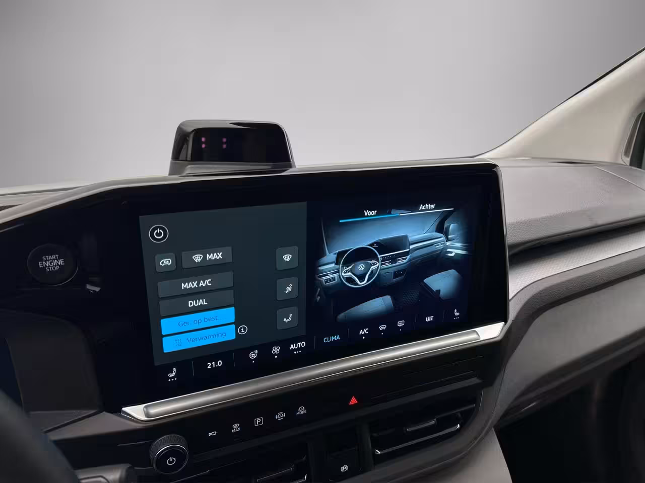 Volkswagen Transporter Caravelle Style L2 2.5 eHybrid 233 pk | €4.000 Inruilpremie beschikbaar | 8-zits | Elek. Trekhaak |