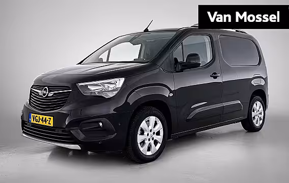 Opel Combo 1.5D L1H1 Innovation | Automaat | Trekhaak | Camera | Navigatie | Lichtmetalen velgen