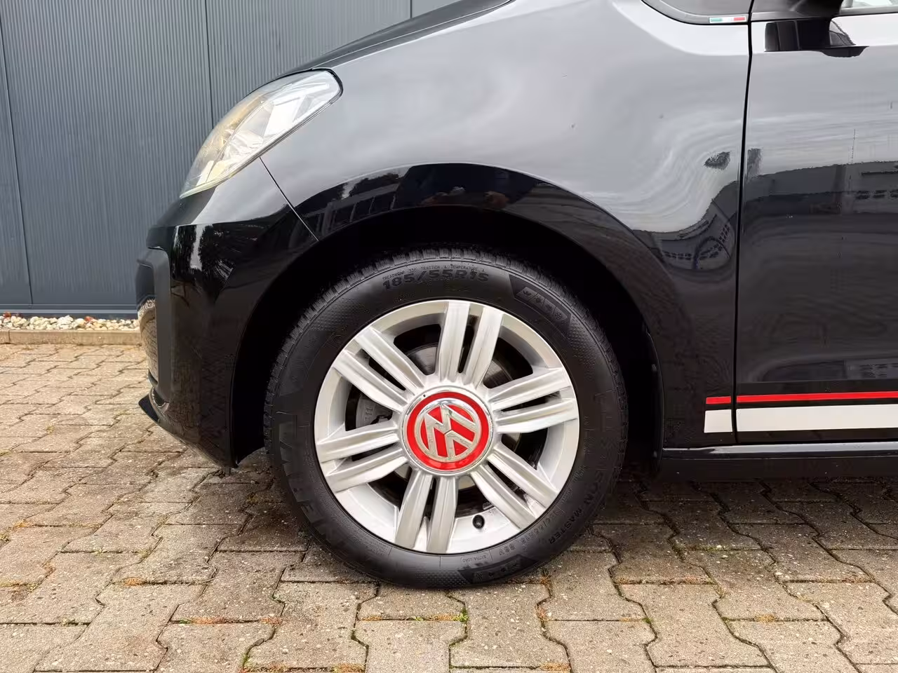 Volkswagen Up! 1.0 BMT up beats airco / cruise / pdc