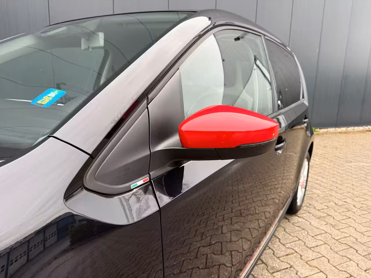 Volkswagen Up! 1.0 BMT up beats airco / cruise / pdc