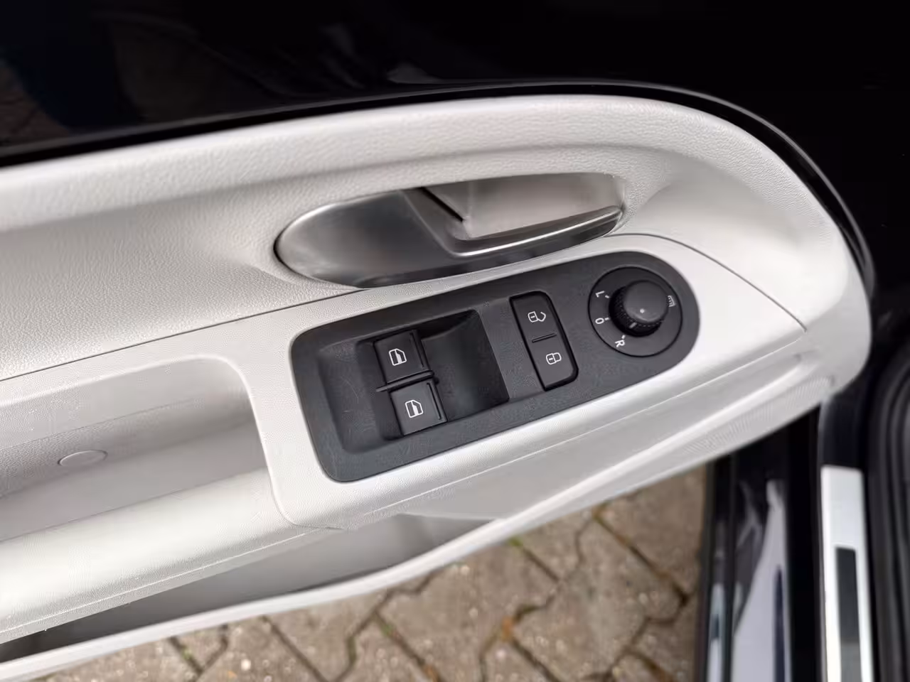 Volkswagen Up! 1.0 BMT up beats airco / cruise / pdc