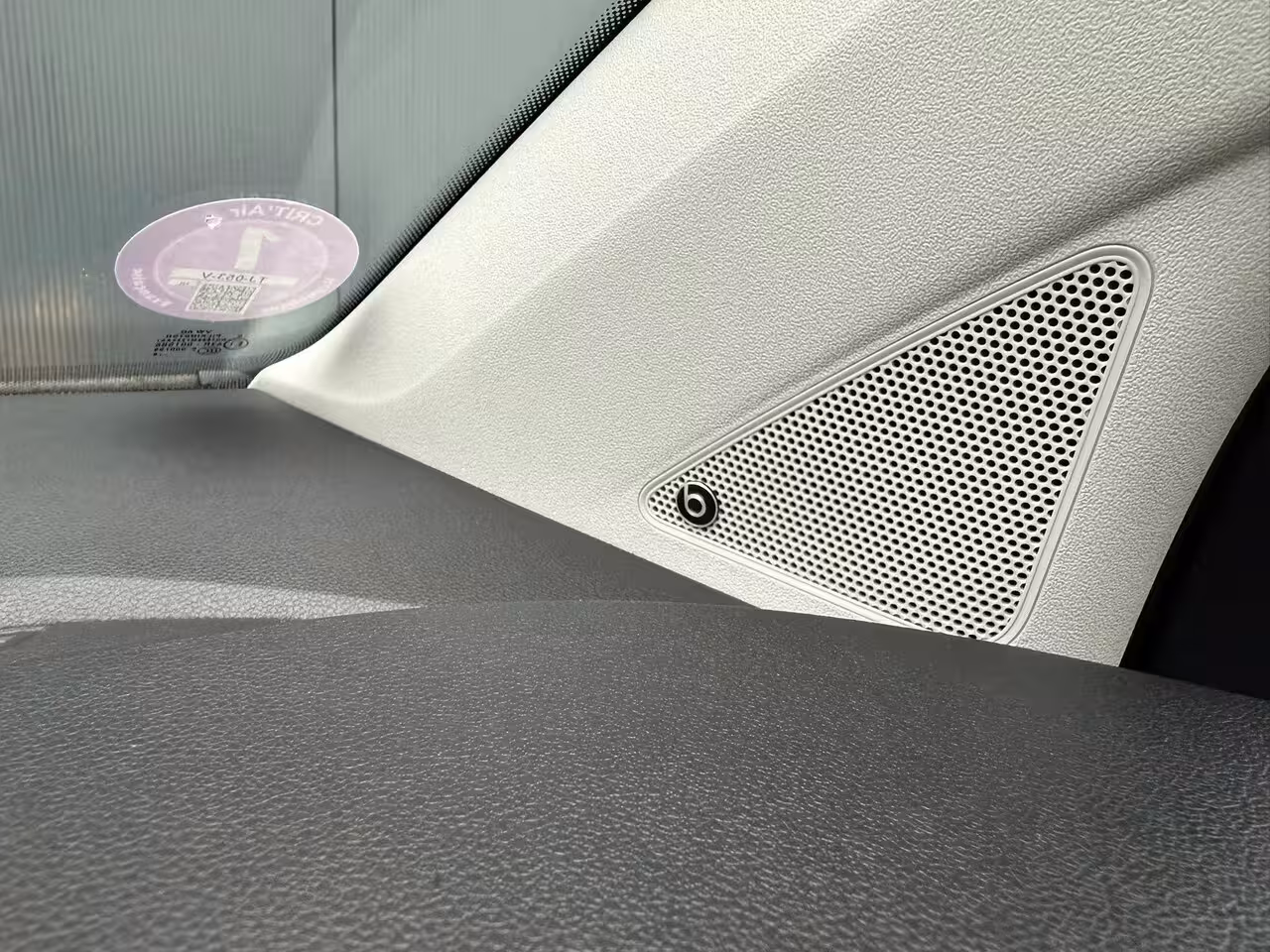Volkswagen Up! 1.0 BMT up beats airco / cruise / pdc
