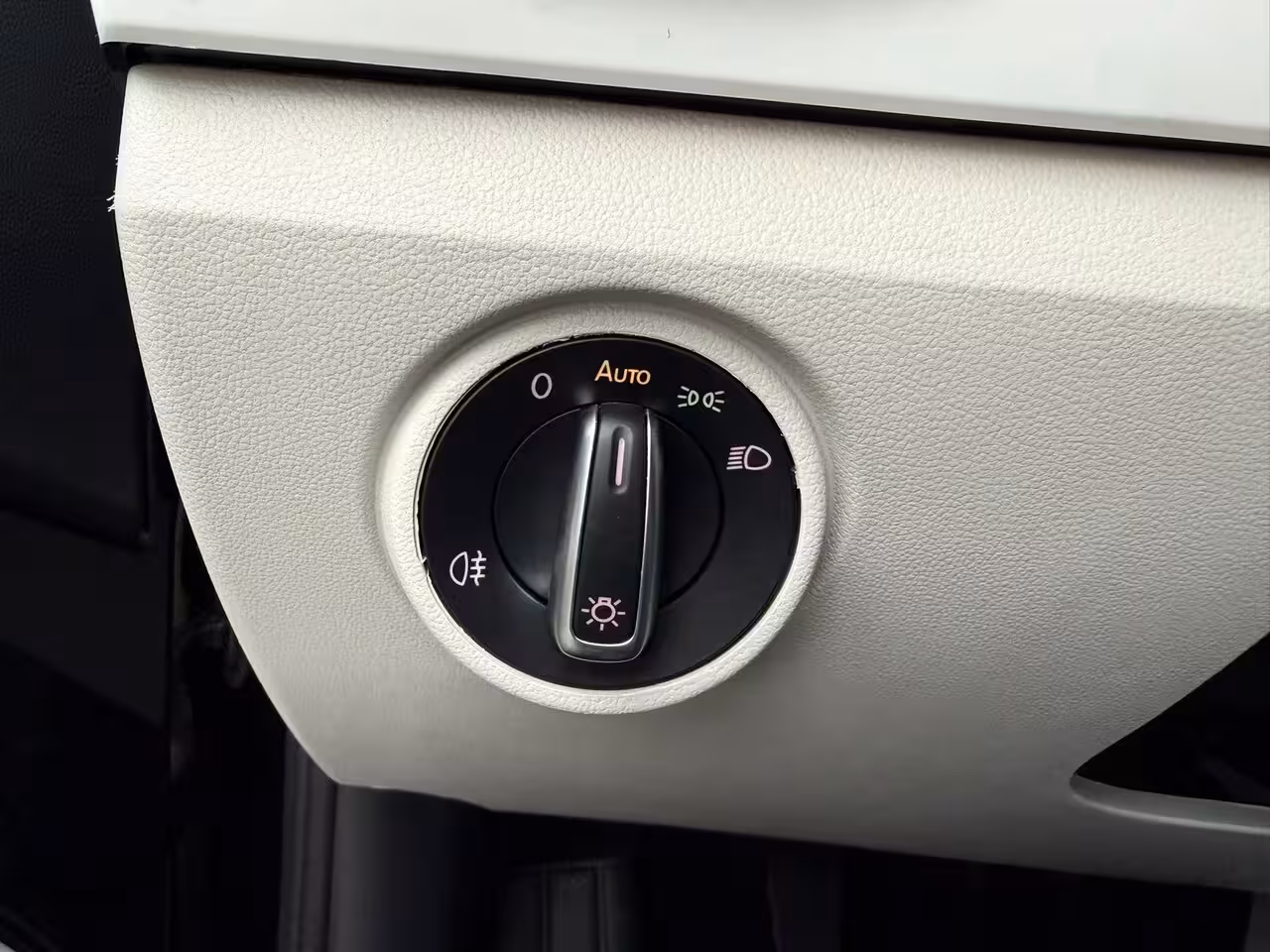 Volkswagen Up! 1.0 BMT up beats airco / cruise / pdc