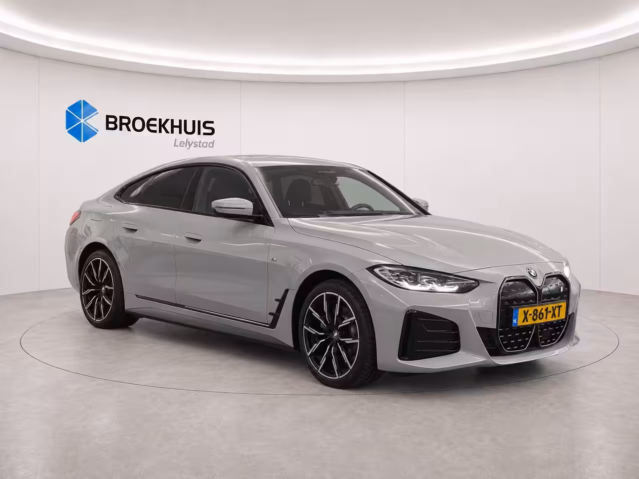 BMW i4 eDRIVE40 84KWH 340PK HIGH EXECUTIVE M-SPORT SOH 92, 34% / NAVI / FULL-LED / CAMERA / 19" L