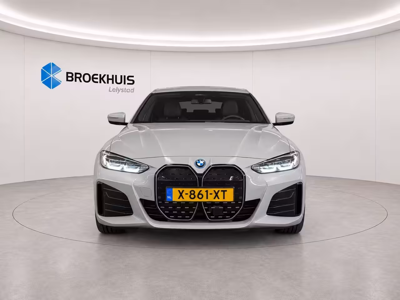 BMW i4 eDRIVE40 84KWH 340PK HIGH EXECUTIVE M-SPORT SOH 92, 34% / NAVI / FULL-LED / CAMERA / 19" L