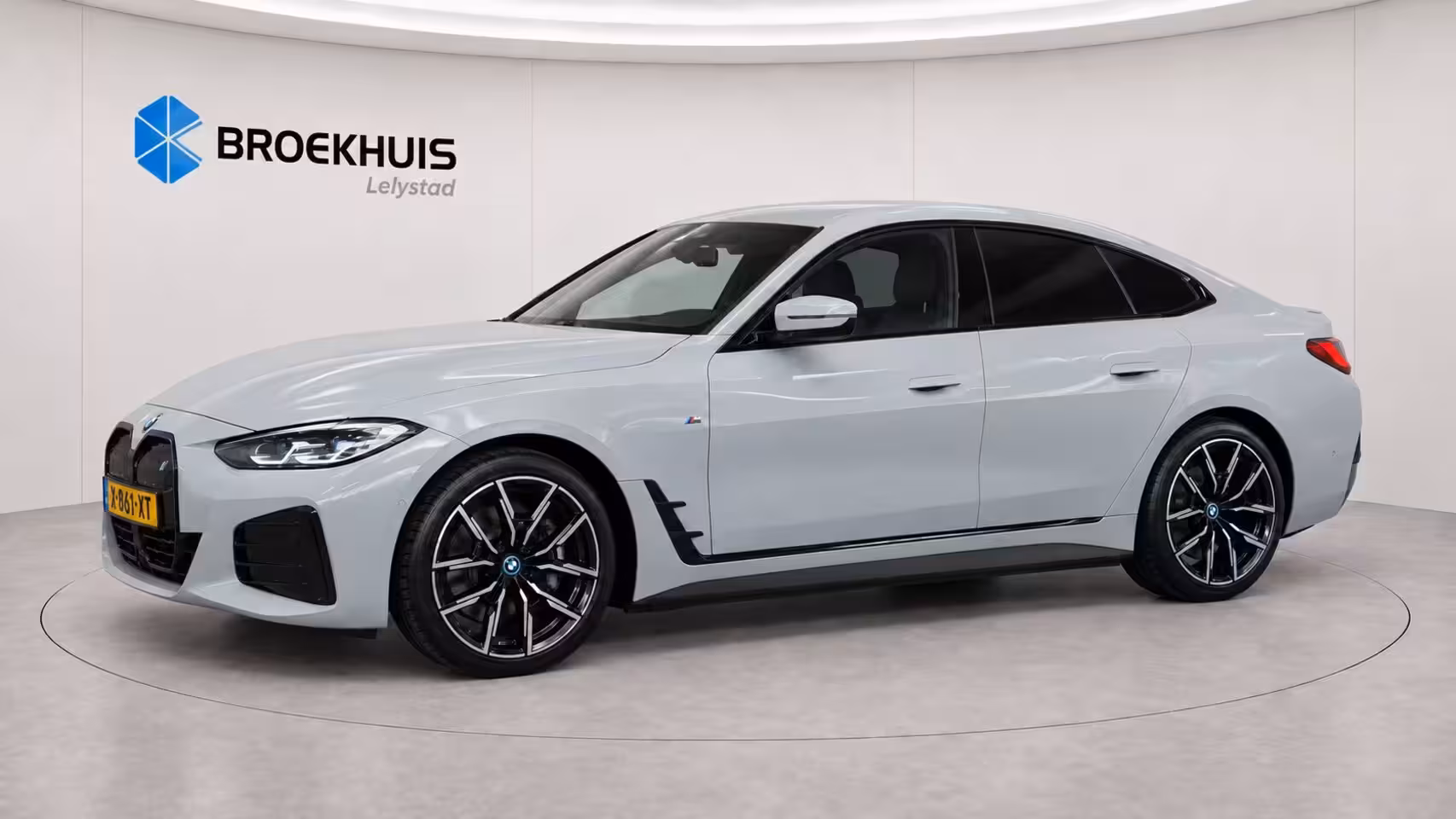 BMW i4 eDRIVE40 84KWH 340PK HIGH EXECUTIVE M-SPORT SOH 92, 34% / NAVI / FULL-LED / CAMERA / 19" L