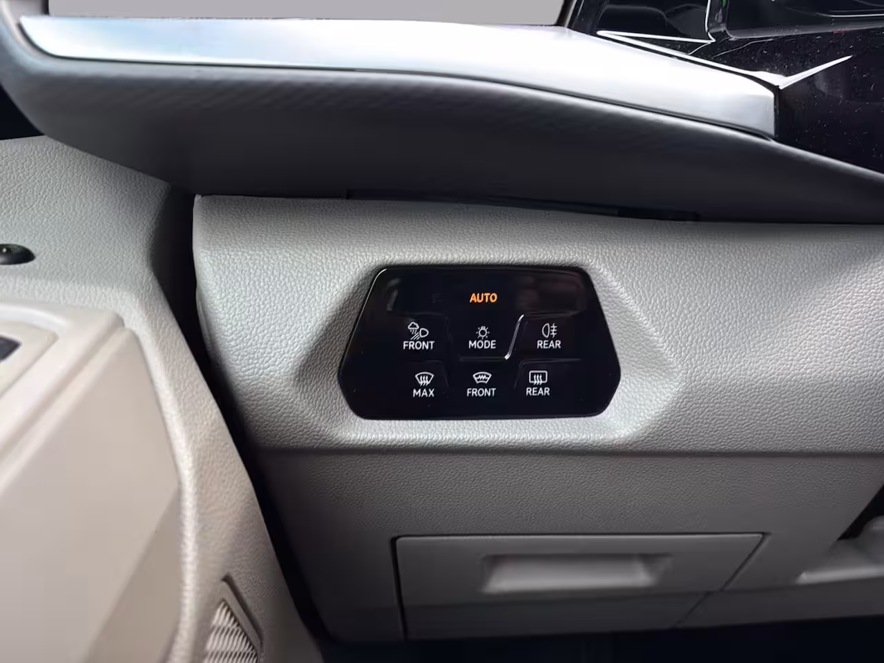 Volkswagen Multivan 1.4 eHybrid L2H1 Energetic | SOH 97% | Pano | Sfeerverlichting | Elektr. Schuifdeuren | Ca
