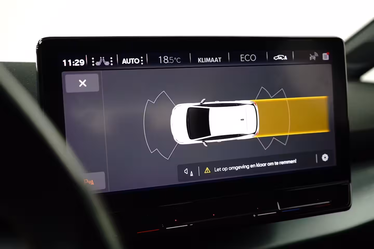 Cupra Born Essential 62 kWh 204PK | Achteruitrijcamera | Dode hoek detectie | Navigatie & Apple Carpl
