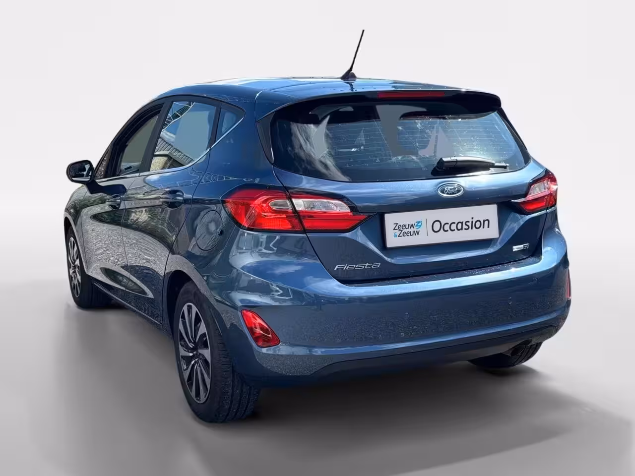 Ford Fiesta 1.0 EcoBoost Hybrid Titanium | Stoel/stuur en voorruitverwarming | Cruise control | Parkee
