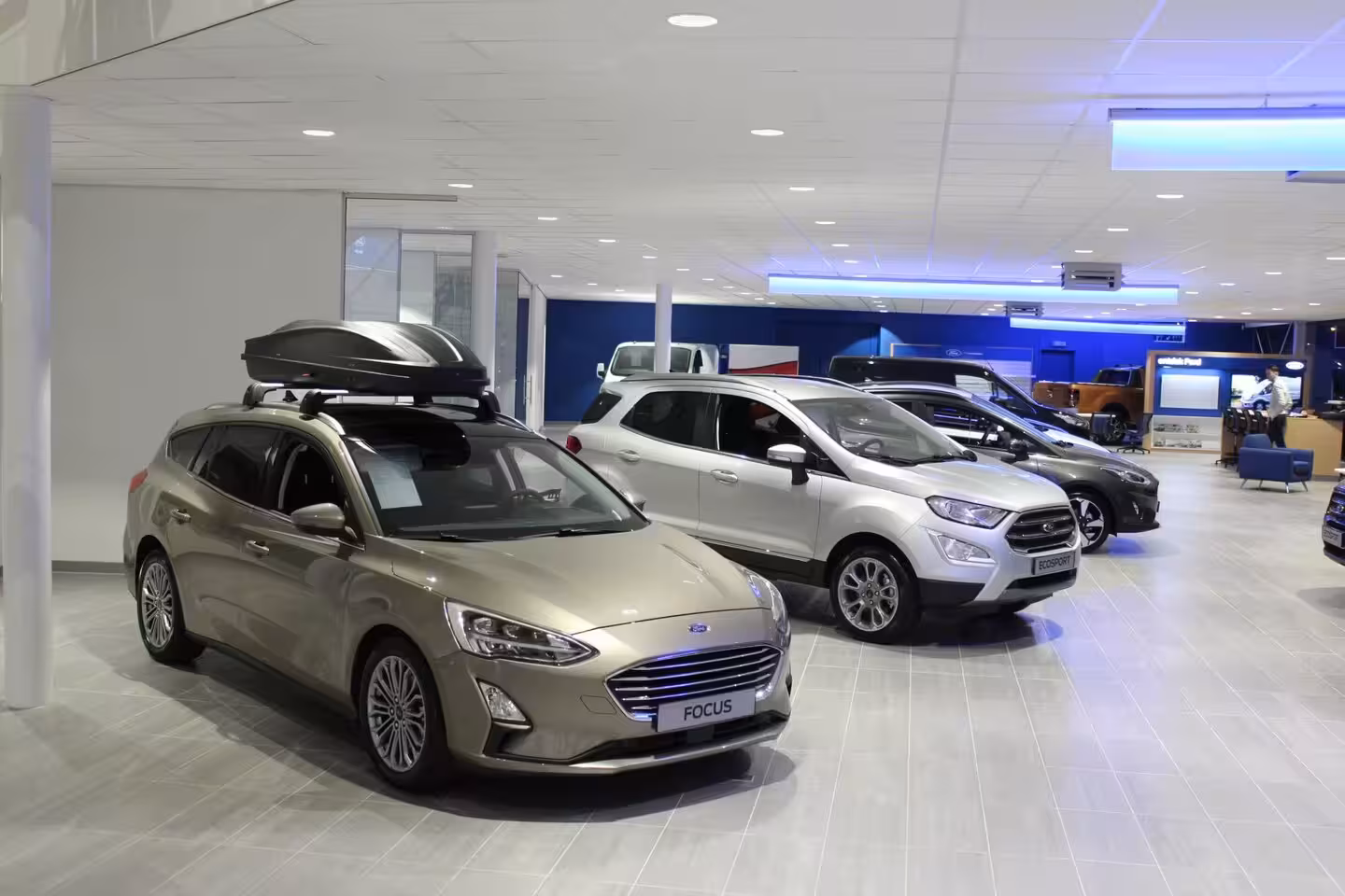 Ford Fiesta 1.0 EcoBoost Hybrid Titanium | Stoel/stuur en voorruitverwarming | Cruise control | Parkee