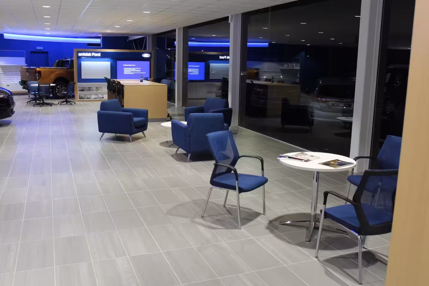 Ford Fiesta 1.0 EcoBoost Hybrid Titanium | Stoel/stuur en voorruitverwarming | Cruise control | Parkee