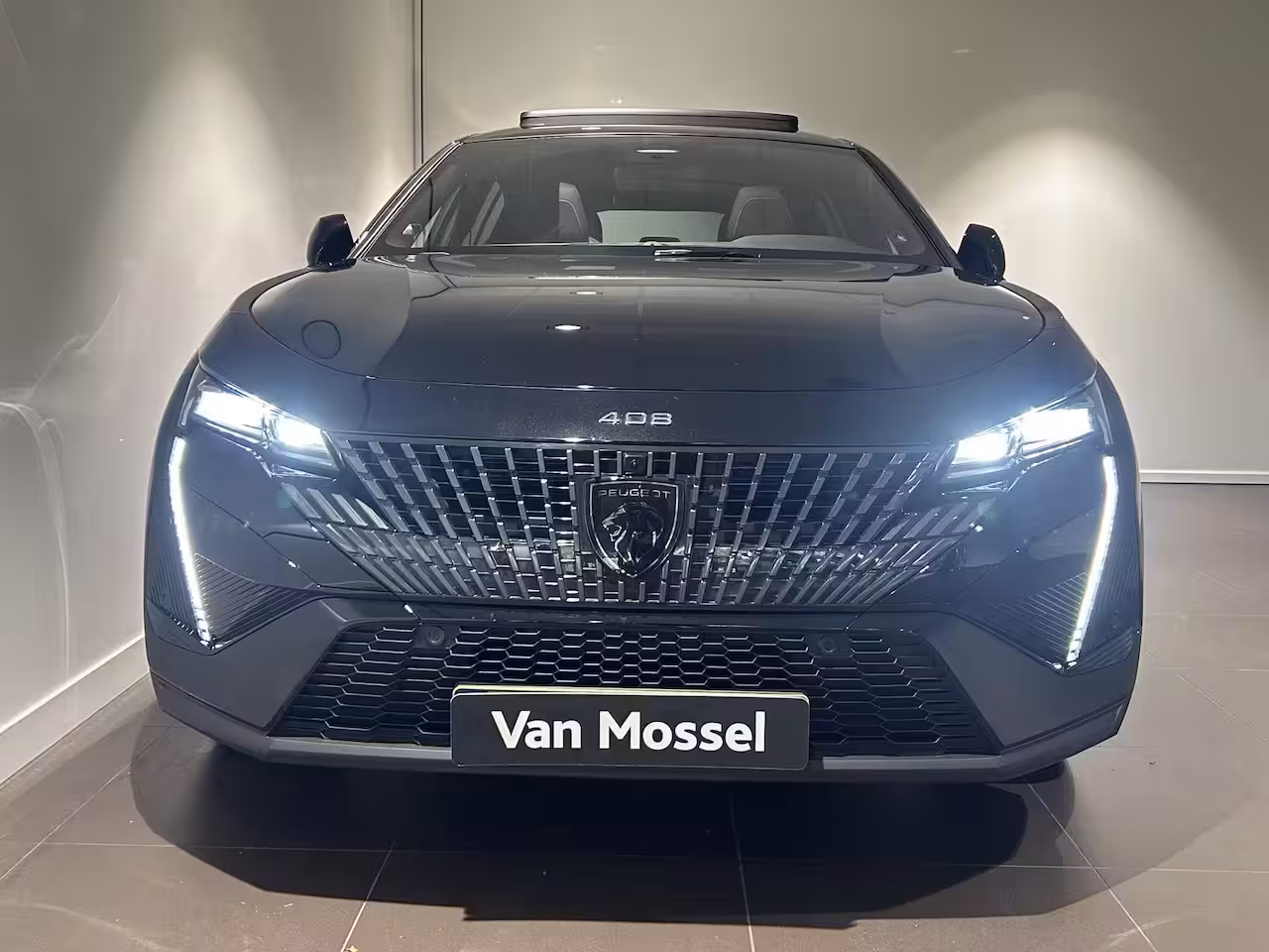 Peugeot e-408 GT Avantage 58 kWh | PANORAMADAK | FOCAL HI-FI | ALCANTARA | STOEL- EN STUURVERWARMING |