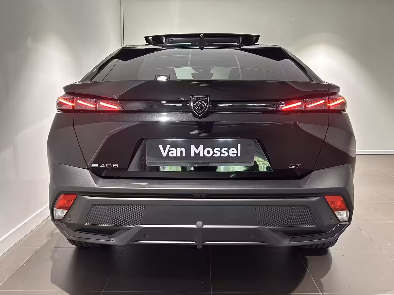 Peugeot e-408 GT Avantage 58 kWh | PANORAMADAK | FOCAL HI-FI | ALCANTARA | STOEL- EN STUURVERWARMING |