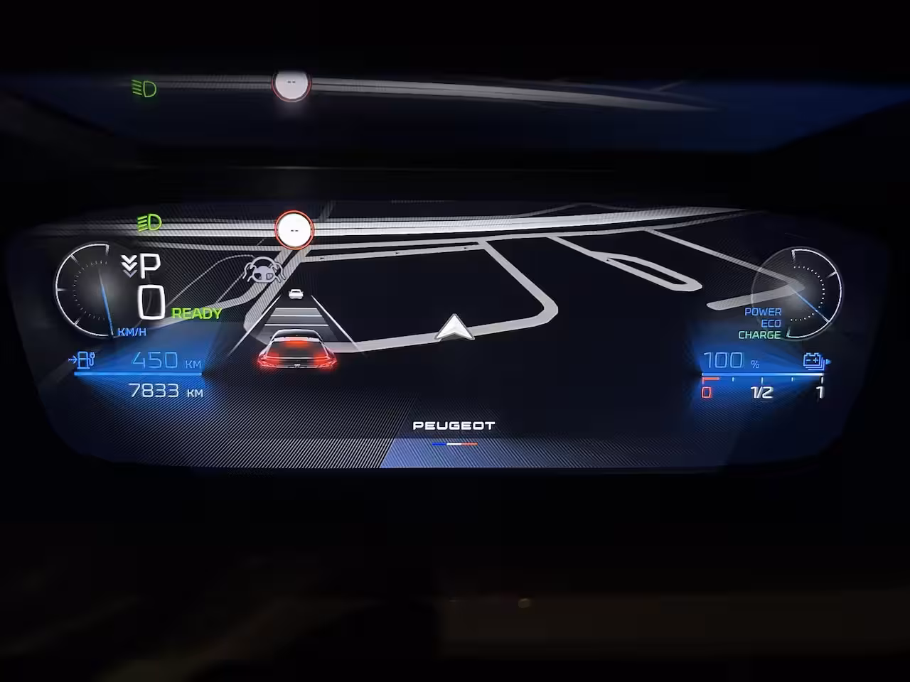 Peugeot e-408 GT Avantage 58 kWh | PANORAMADAK | FOCAL HI-FI | ALCANTARA | STOEL- EN STUURVERWARMING |