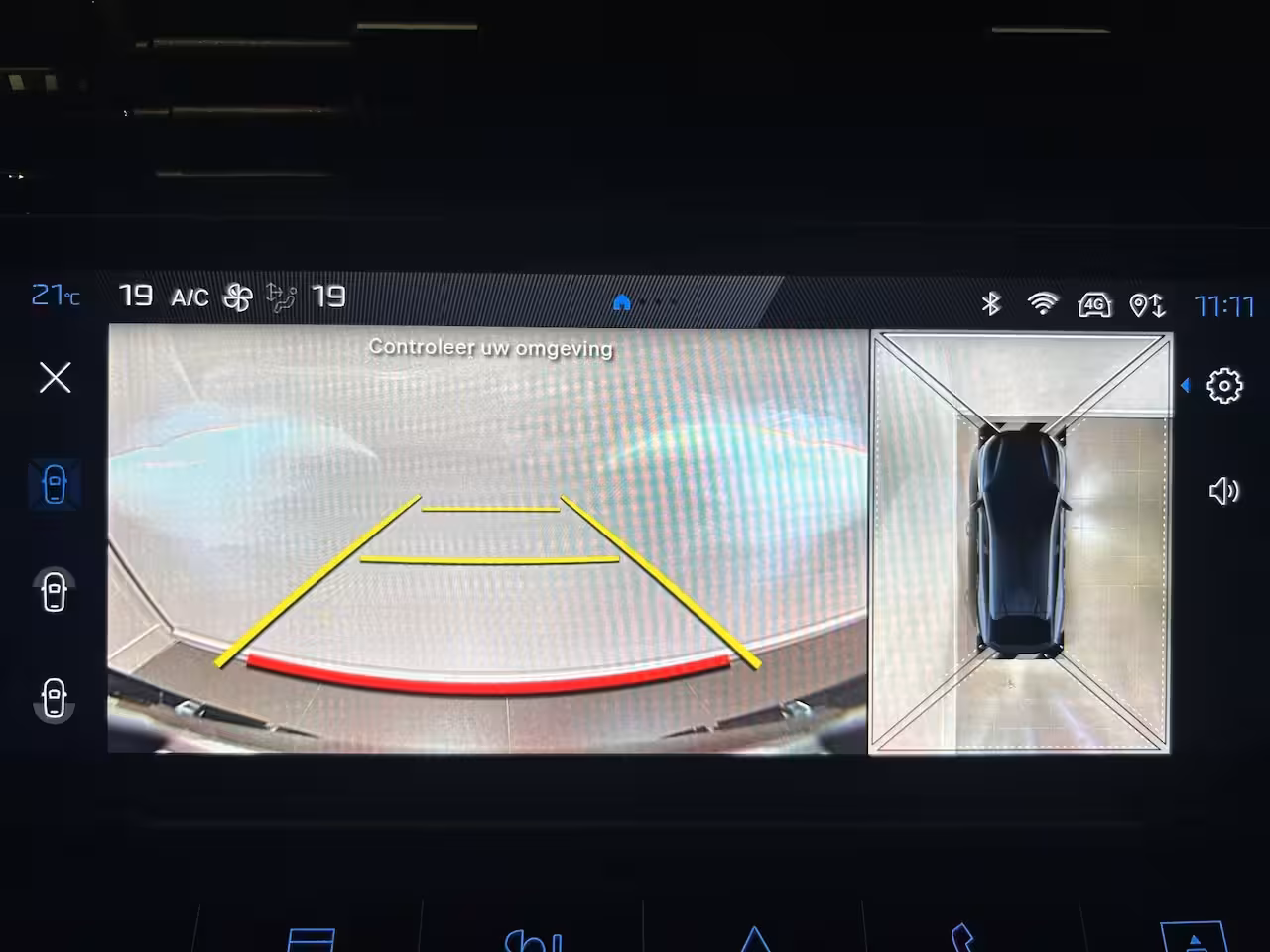 Peugeot e-408 GT Avantage 58 kWh | PANORAMADAK | FOCAL HI-FI | ALCANTARA | STOEL- EN STUURVERWARMING |