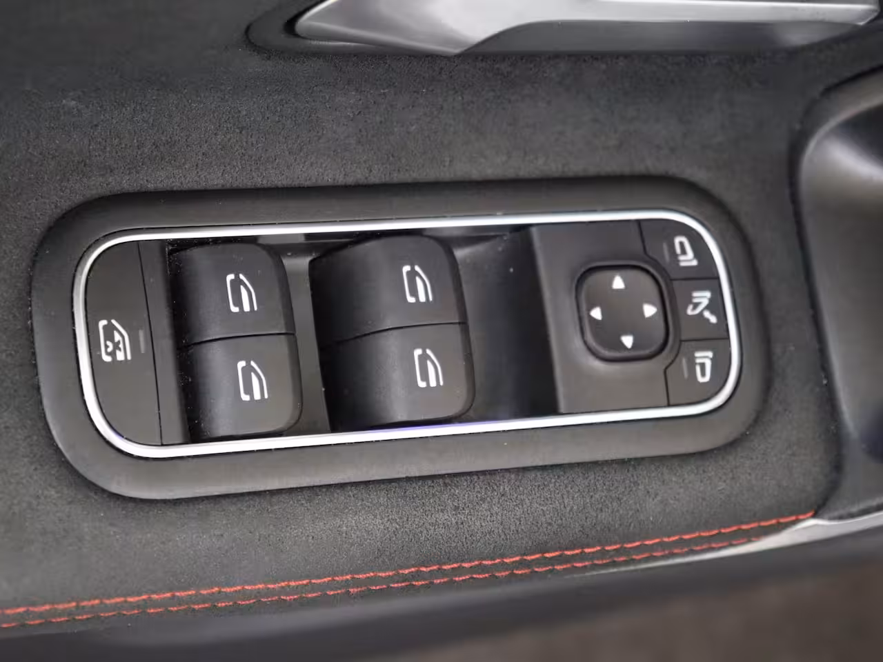 Mercedes-Benz CLA-Klasse 200 Business Solution AMG | 1e Eigenaar | Navigatie | Camera | Panorama dak | Stoel verwm.