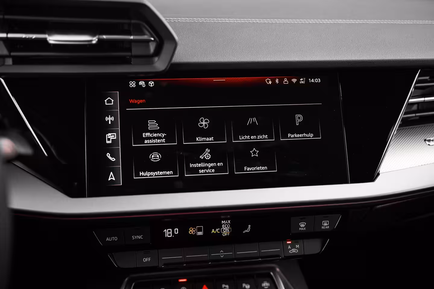 Audi A3 Limousine 30 TFSI S edition | Trekhaak | Carplay | Comfortpakket Plus | Achteruitrijcamera |