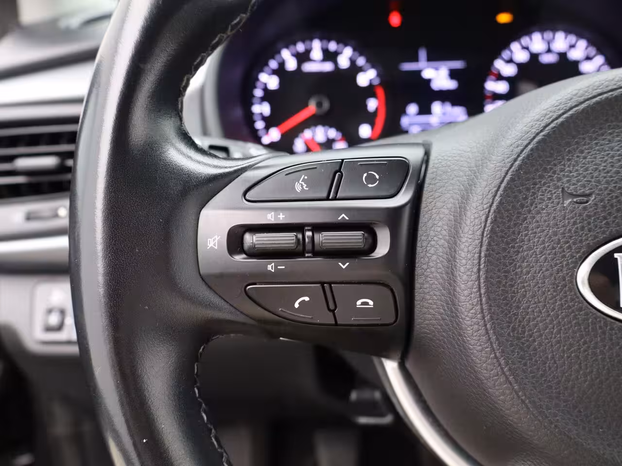 Kia Rio 1.0 TGDI DynamicLine Airco | Bluetooth | Radio