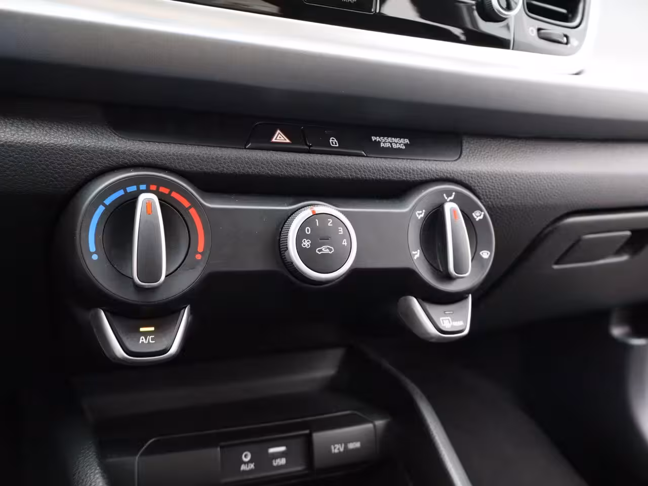 Kia Rio 1.0 TGDI DynamicLine Airco | Bluetooth | Radio