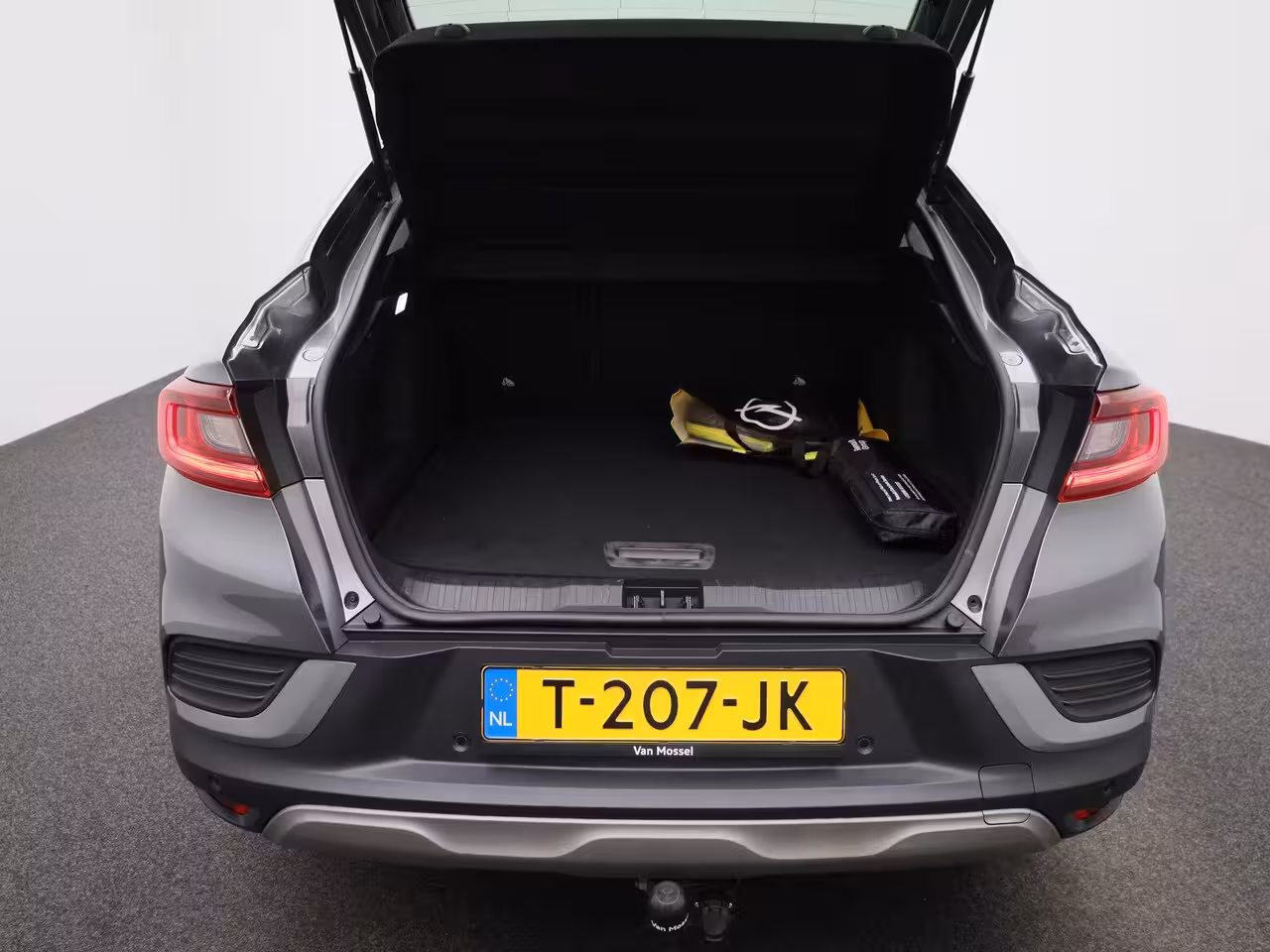 Renault Arkana 1.6 E-Tech hybrid 145 evolution | TREKHAAK | CAMERA | NAVIGATIE | KEY-LESS
