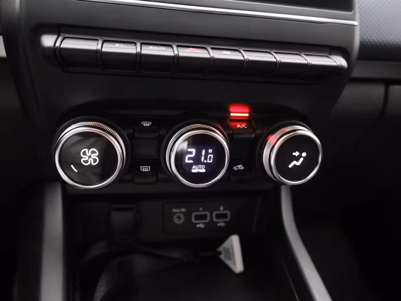 Renault Arkana 1.6 E-Tech hybrid 145 evolution | TREKHAAK | CAMERA | NAVIGATIE | KEY-LESS