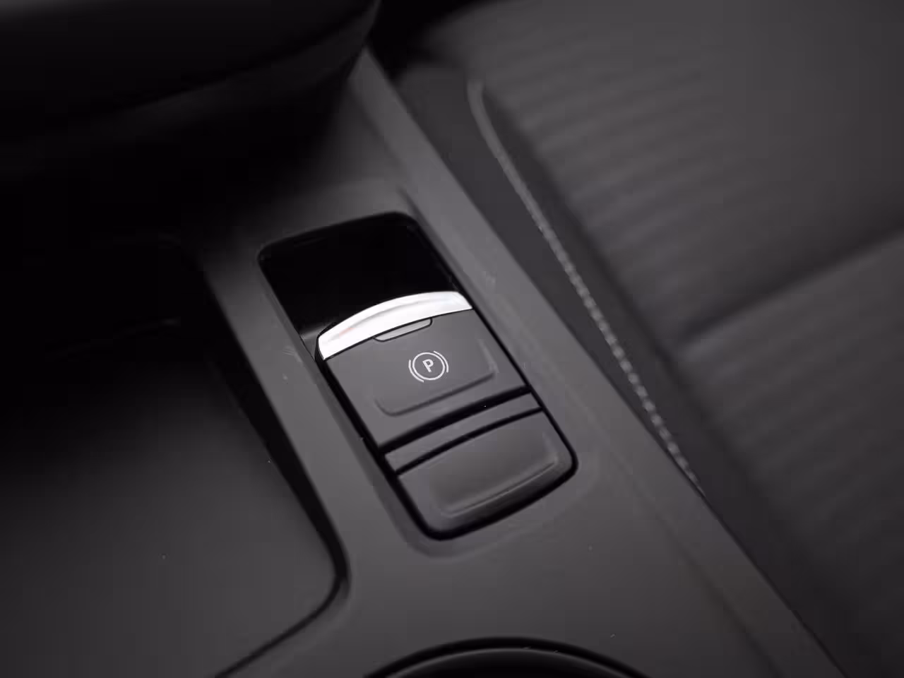 Renault Arkana 1.6 E-Tech hybrid 145 evolution | TREKHAAK | CAMERA | NAVIGATIE | KEY-LESS