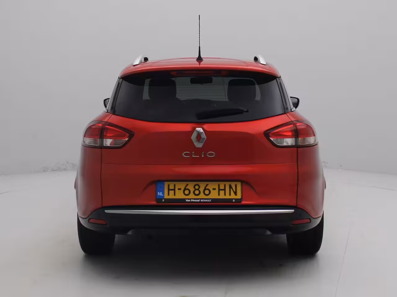 Renault Clio Estate TCe 90 Limited | Medianav incl. Apple CarPlay & Android Auto | Parkeersensoren achter incl